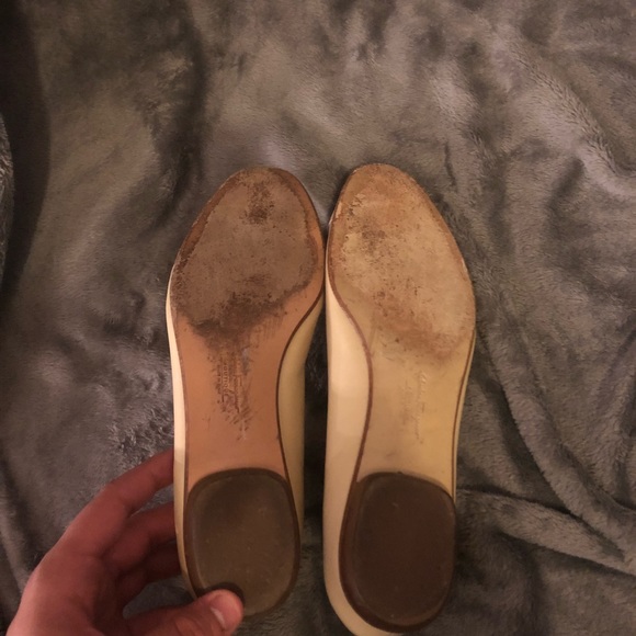 COPY - ❗️Salvatore Ferragamo Flats❗️ - Picture 6 of 6